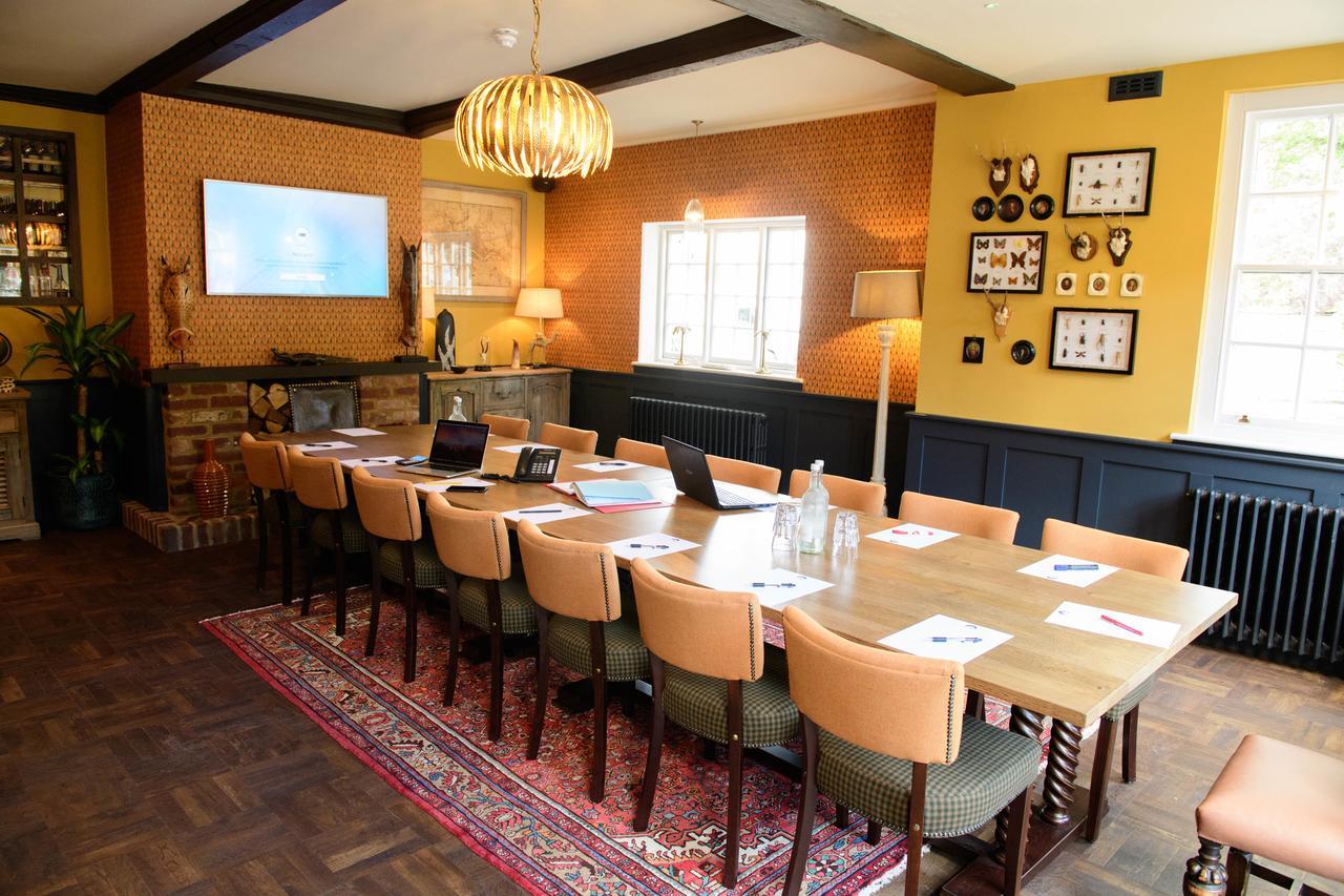 The White Horse Hotel Hertingfordbury Kültér fotó